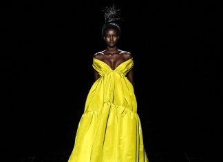 Marc Jacobs brushes aside the rumours with a dramatic flourish