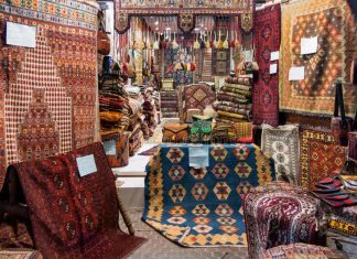 Wall to wall carpeting vs. carpet tiles